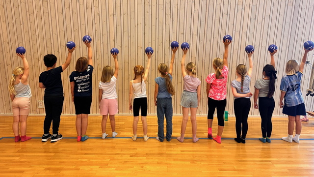 Kast-ballen-Tjeldstø-02-640x360.jpg