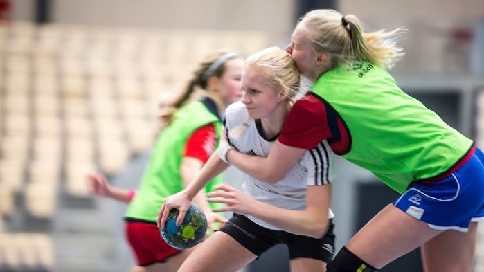 Storsamling Sotra Arena 640x360.jpg