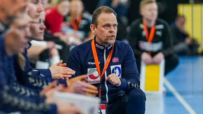 EINDHOVEN, NETHERLANDS - MARCH 2: coach Thorir Hergeirsson of Norway during the Golden League Women  match between Norway and Denmark at Indoor Sportcentrum Eindhoven on March 2, 2023 in Eindhoven, Netherlands (Photo by Henk Seppen/Orange Pictures)