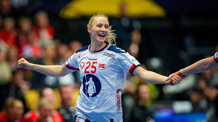 Henny Reistad etter seieren mot Danmark i VM 2023 (Foto: Beate Oma Dahle/NTB) 20240322 Henny Reistad Årets spiller.jpg