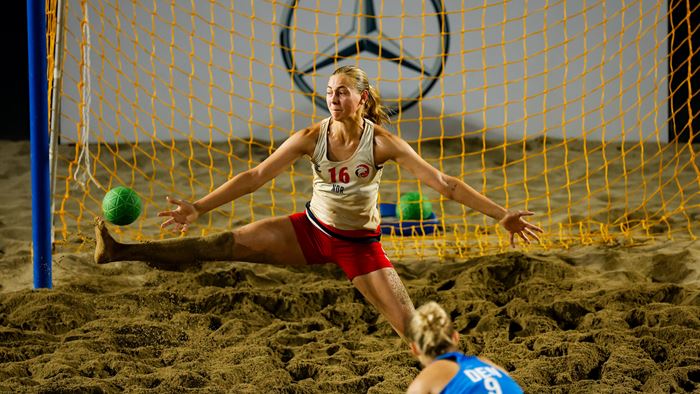 Victoria Solli Berg leverte en imponerende kamp mot Polen Denmark vs. Norway, EHF Beach Handball EURO 2025, Alanya, Türkiye, 09.07.2025, Mandatory Credit © Uros Hocevar / kolektiff