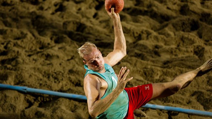 Christian Daviknes leverte en god kamp for Norge og stod for 18 poeng Norway vs. France, EHF Beach Handball EURO 2025, Alanya, Türkiye, 10.07.2025, Mandatory Credit © Uros Hocevar / kolektiff