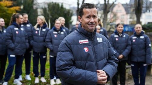 20251126 Ole Gustav Gjekstad og Håndballjentene pressemøte Trier VM 2025 foto beate oma dahle ntb.jpg