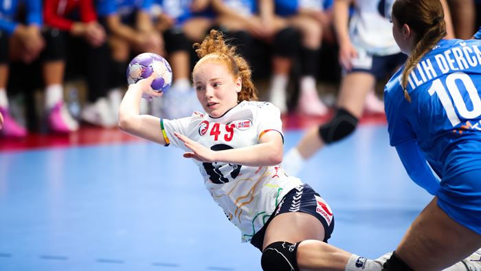 Kaja Ørving Jensen scoret åtte mål og ble kåret til Norges beste spiller mot Slovenia KajaJensen.jpg