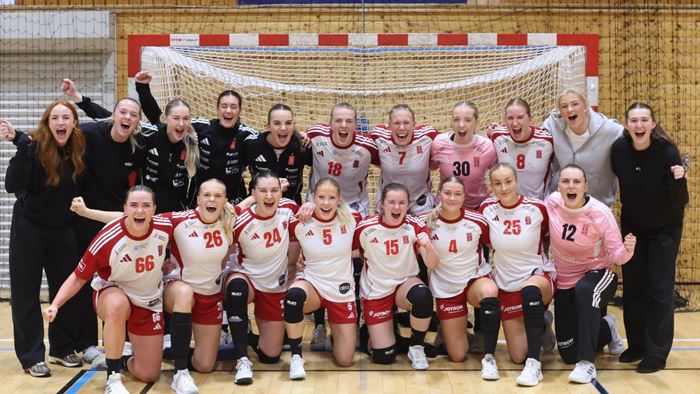 20251106 LARVIK JUBEL SAS.jpg