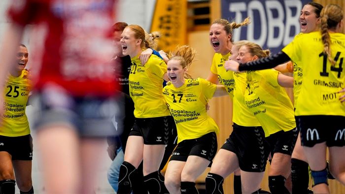 20260326 REMA 1000 ligaen byåsen sola seriemester jubler foto ole martin wold ntb.jpg