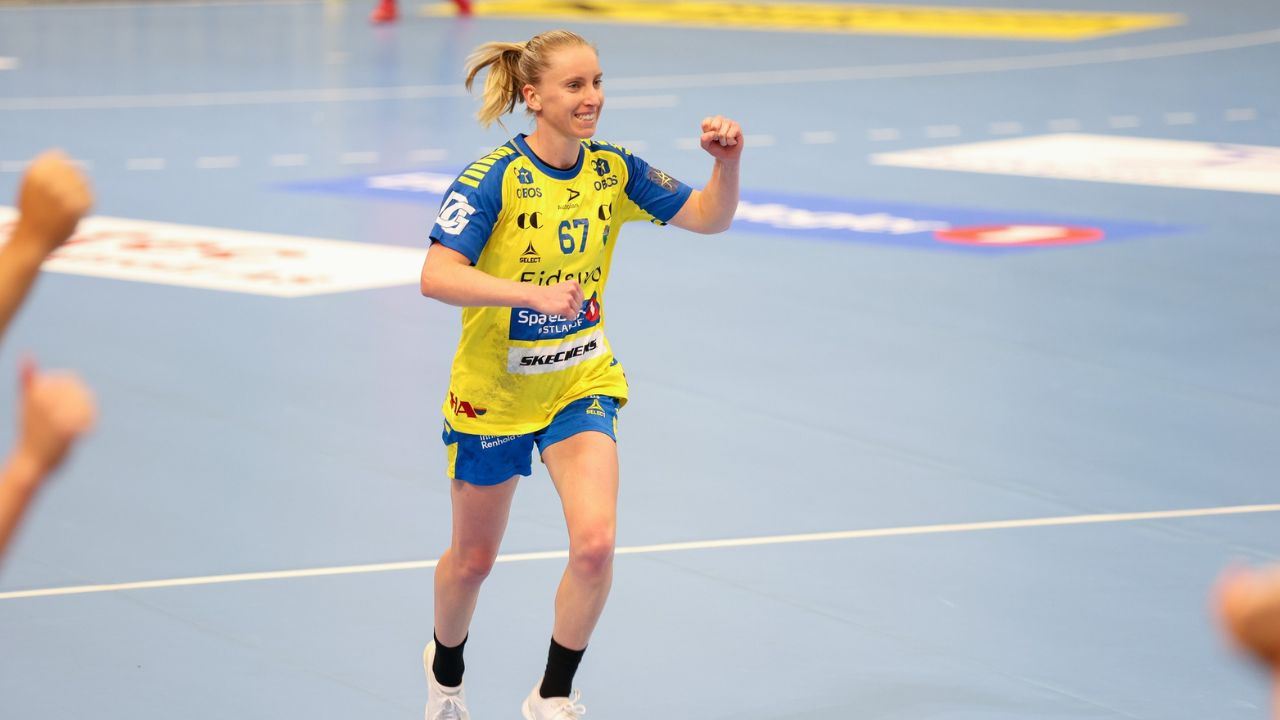 2025 Veronika Mala.jpg