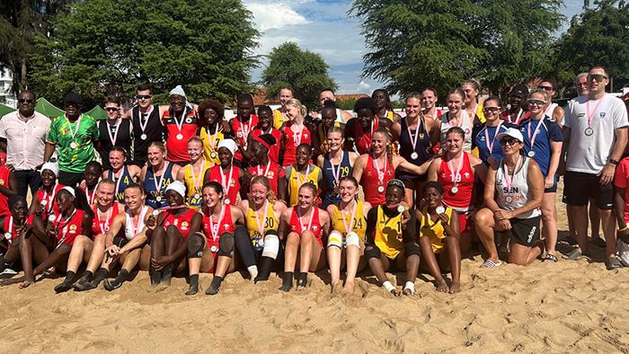 20260411 Beachjentene i Angola.jpg