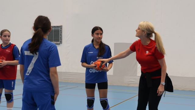 20260421 Randi Gustad på klubbes&oslash;k 4.jpg