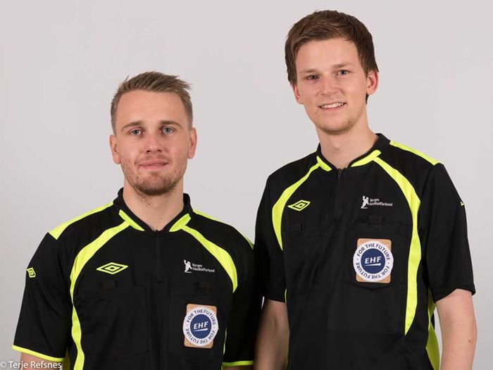 Andreas Borge og Magnus Muri Nygren er ett av dommerparene i NM-kvartfinaler Menn. Foto: Terje Refsnes 20160816 Borge, Andreas og Nygren, Magnus Muri_900_fotoTerjeRefsnes.jpg