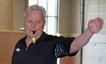 Terje Steen kan se tilbake til en dommerkarriere på hele 63 år! Terje-Steen,-dommer-360px.jpg
