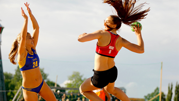 Håper beachhåndballen snart kan starte