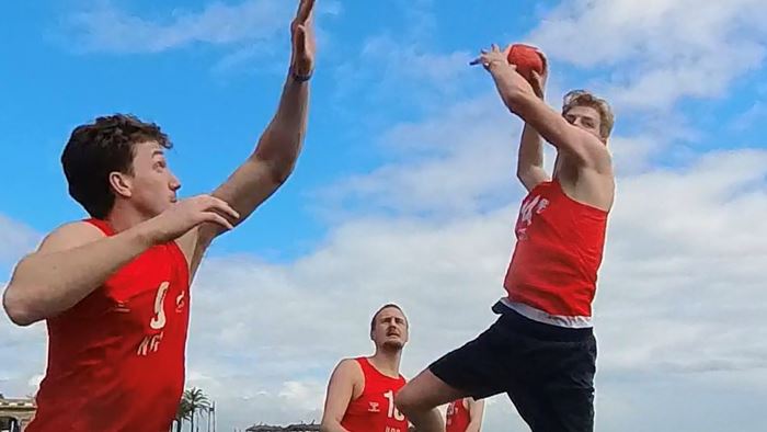 20250313 Beachgutta i Malaga.jpg