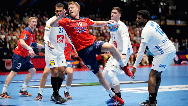 Fra Norge-Frankrike i Trondheim Spektrum i januar. Foto: Ole Martin Wold / NTB Scanpix 2020---euro-menn-kristian-bjørnsen-norge-mot-frankrike-foto-ole-martin-wold-ntb-scanpix.gif