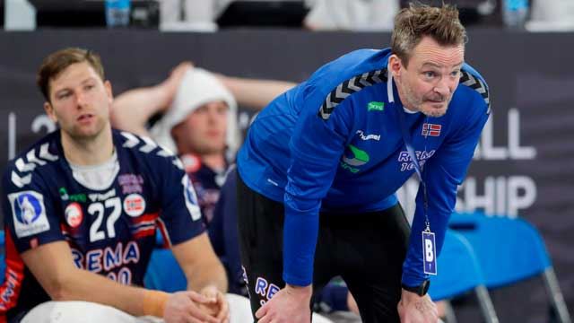 20210127_LMS_Harald-Reinkind-Christian-Berge-og-Sander-Sagosen_SPA-NOR_Foto-Petr-David-Josek-AFP-NTB.jpg