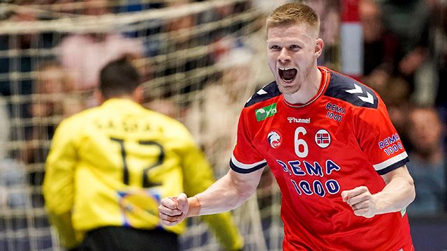 Sebastian Barthold scoret på alle sine forsøk og ble Norges toppscorer. Trondheim 20230105.
Norges Sebastian Barthold jubler under håndballandskampen mellom Norge og Portugal i Gjensidige Cup i Trondheim Spektrum torsdag.
Foto: Håkon Mosvold Larsen / NTB