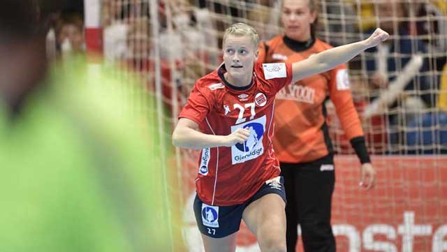 Marit Røsberg Jacobsen i kampen mot Ukraina i Stjørdal. Foto: NTB Scanpix 20170927-lks-jacobsen-marit-rosberg640.jpg