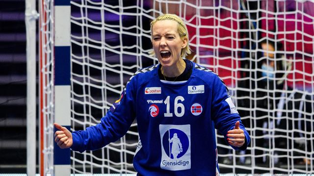 Katrine Lunde er Håndballjentenes mest meritterte spiller. Nå er hun klar for nok et verdensmesterskap. 20201218_Katrine-Lunde,-DEN-NOR_Foto-Bildbyrån_640x360px.jpg
