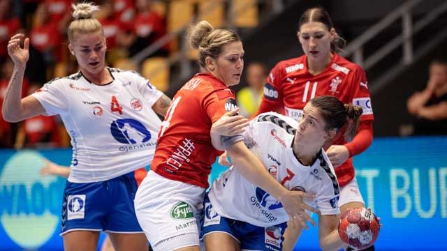 Veronica Kristiansen og Stine Skogrand