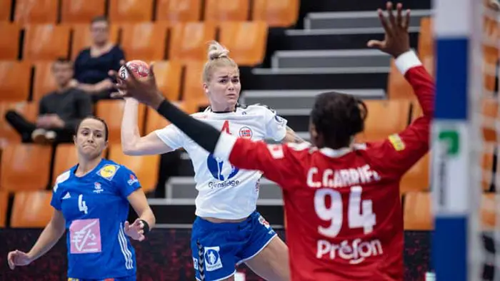 Veronica Kristiansen mot Frankrike