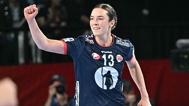 Norway's pivot #13 Kari Brattset Dale celebrates during the European Women's EHF EURO 2024 Handball Championship final match between Denmark and Norway in Vienna, Austria, on December 15, 2024. (Photo by Attila KISBENEDEK / AFP)