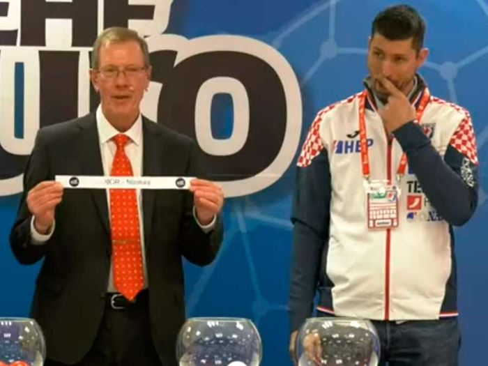 Norge ble trukket sist av lagene i pot 3. Foto: EHFM 20180125-LM00-Trekning-EM.jpg