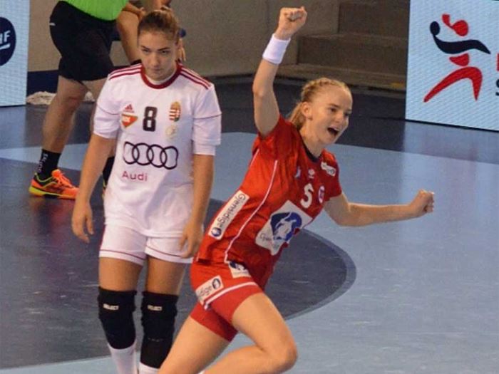 Henrikke Hauge Kjølholdt jubler i EM 2017. Foto: EHF/Slovak HF 20170818_Kjølholdt,-Henrikke-Hauge_900.jpg
