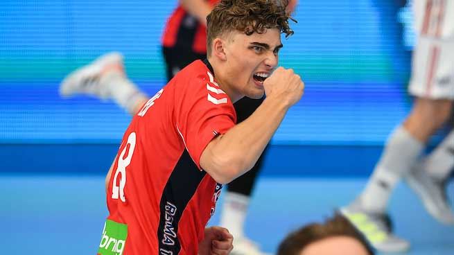 Benjamin Berg ble Norges toppscorer, og ble også kåret til banens beste spiller. 20210820-Benjamin-Berg-LM02-NOR-HUN-Foto-EHF.jpg