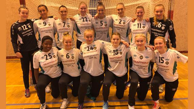 Våg Jenter 18 Våg Jenter 18