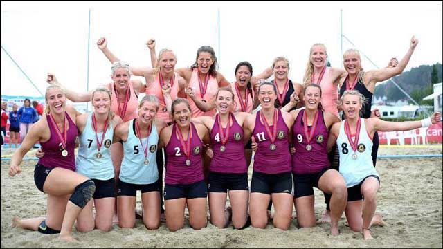 Foto: Svein André Svendsen/NHF aker-topphandball-nm-beach640px.jpg