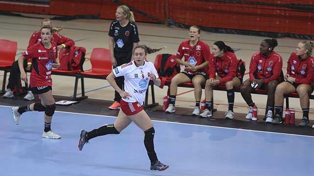 Det blir sen kampstart for Mathilde Rivas-Toft og de andre Larvik-jentene når de kommer til Molde fredag kveld. Foto: Svein André Svendsen 20190423-Larvik-Molde-Rivas-Toft,-Mathilde-Foto-Svein-André-Svendsen.jpg