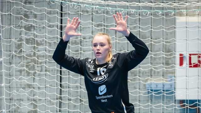 Eli Skogstrand spilte to gode omganger for Tertnes i søndagens kamp, og stod til slutt med en redningsprosent på 38.. Eli Smorgrav Skogstrand