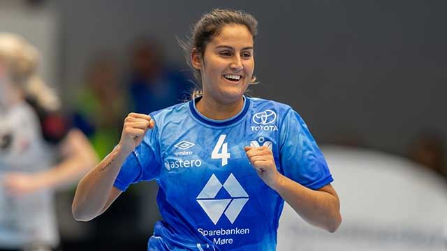Mona Obaidli fra Molde er toppscorer i REMA 1000-ligaen når vi går inn i EM-pausen. Mona Obaidli