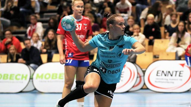 Anniken Wollik er på månedens lag for andre gang denne sesongen. Det er også Mona Obaidli fra Molde. 20221103 Anniken Wollik.jpg