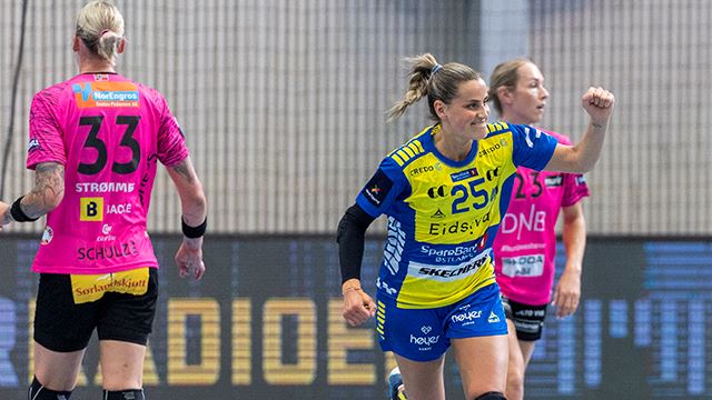 Hamar 20240524.
Storhamar spiller Anniken Obaidli jubler etter å scoret under håndballkampen i sluttspillet mellom Storhamar og Vipers i Boligpartner Arena i Hamar.
Foto: Frederik Ringnes / NTB