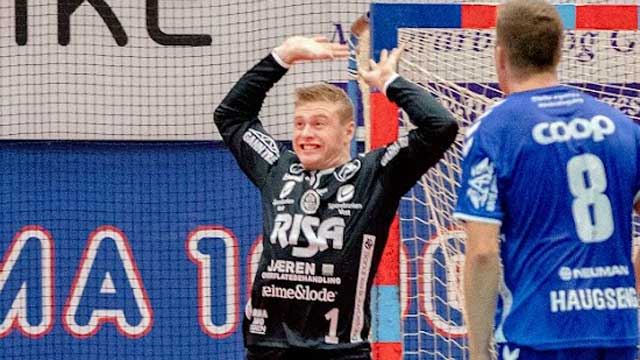 Målvakt Halvor Elias Nærland hadde flere viktige redninger i returoppgjøret mot Raimond Sassari. Her fra en tidligere kamp. Halvor-Elias Nærland