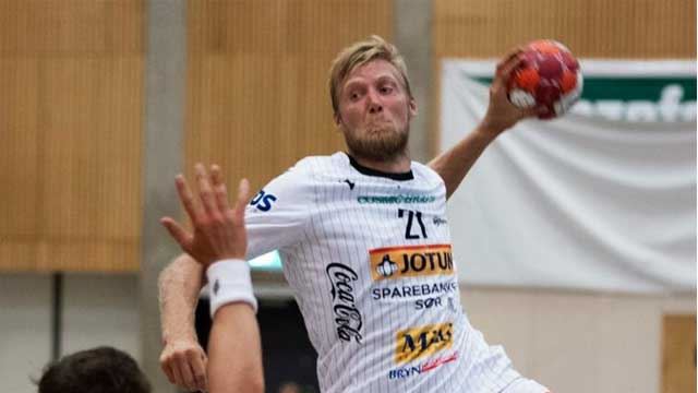 Christoffer Rambo har vendt hjem til Runar og er på månedens lag for september. Christoffer Rambo