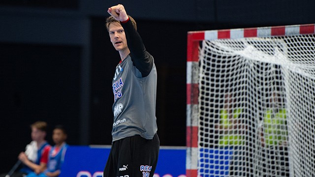Torbjørn Bergerud jubler i målet til Kolstad under kampen mot Drammen i European League.