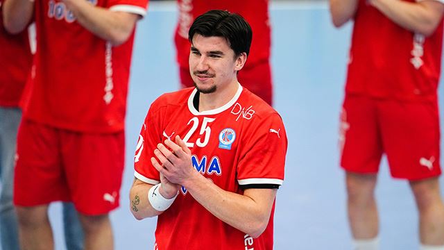 Simen Lyse ble månedens spiller og venstre bakspiller i februar. Bildet er fra NM-finalen der han ble kåret til Kolstads beste spiller. Beste spiller i NM-finalen