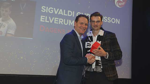 20191229-NM-banketten-Gudjonsson,-Sigvaldi-Elverum-scoring-Foto-Svein-Andr&eacute;-Svendsen.jpg