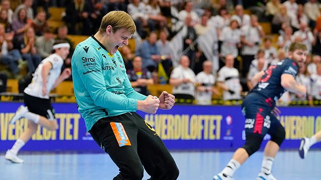Arendal 20240224.
Kristiansands målvakt Loke Peter Brasen under andre semifinale for herrer i NM i håndball mellom Elverum og Kristiansand i Sør Amfi.
Foto: Beate Oma Dahle / NTB