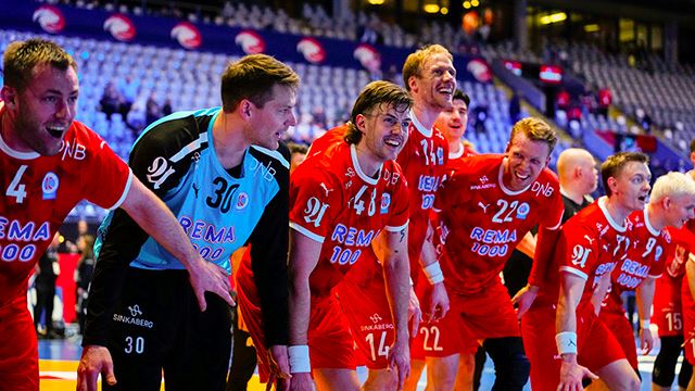 Fornebu 20241229. 
Kolstad jubel etter serien i finalen i NM for menn i håndball mellom Kolstad og Elverum i Unity Arena.
Foto: Beate Oma Dahle / NTB