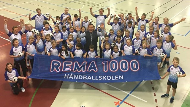 Barn-harstad_rema1000_håndballskolen.jpg