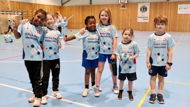 Arranger REMA 1000 Håndballskole i høstferien | handball.no