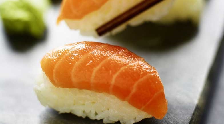 Sushi_nigiri_laks-og-kveite_784.jpg