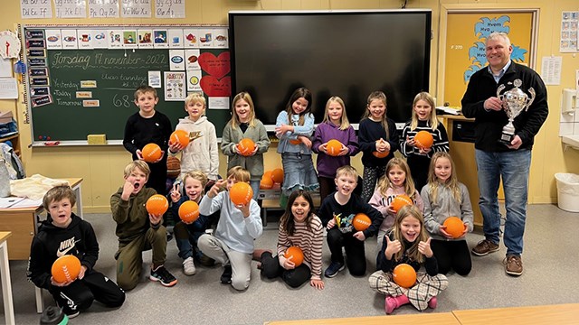 Fryal skole kast ballen.jpg
