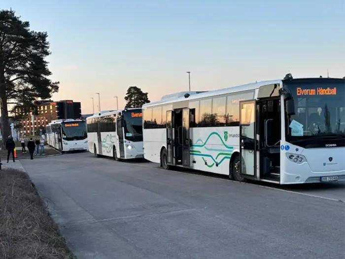 eyc buss.jpg