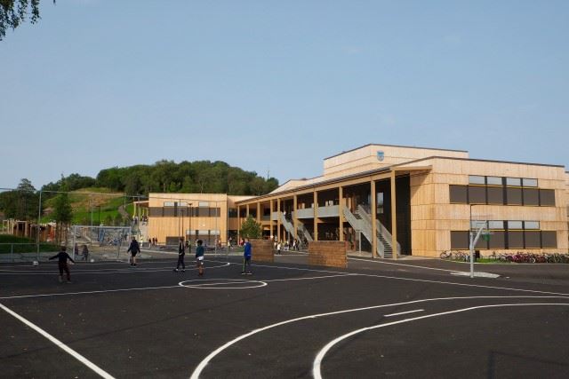 LADE SKOLE.jpg