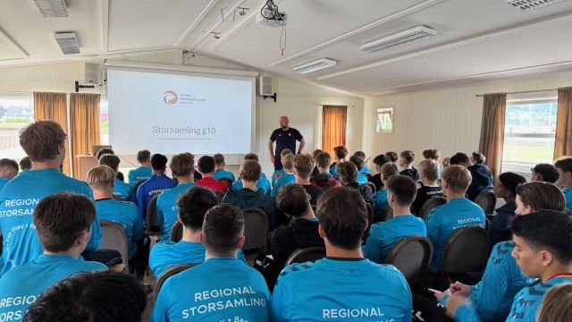 Fellesmøte for guttene