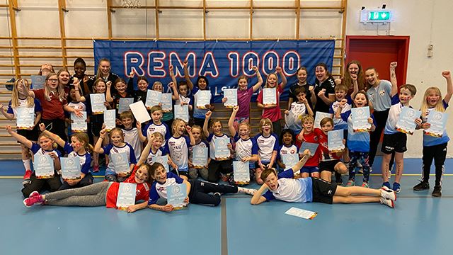 REMA 1000 Håndballskolen i Halden Rema1000_vinter2020_Halden.jpg